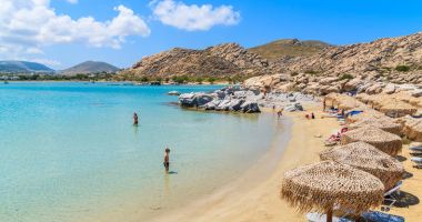 Stire din Economie : Ce se întâmplă cu românii diagnosticați cu Covid-19 în timpul vacanței în Grecia