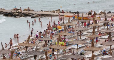 Sudul litoralului încă suspină după turiști - 2