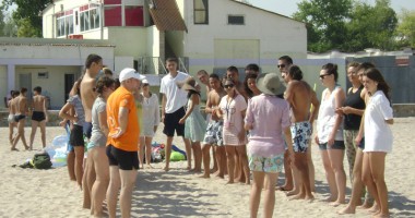 Stire din Diverse : Hotelurile din Costinești,  ocupate 100%, mai mult de studenți