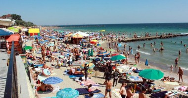 Stire din Economie : Hotelurile și plajele de pe litoral, clasificate și autorizate de primării