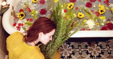 Stire din Sănătate : Plante care ajută la reducerea disconfortului picioarelor