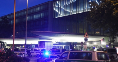 Stire din Actualitate : Planificau noi atentate în Turcia.  20 de islamiști, arestați!