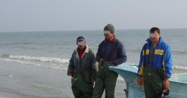 Stire din Eveniment : Peste 1,3 kilometri de plase interzise, confiscate de polițiștii de frontieră