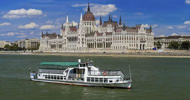 Stire din Economie : Platforma EuRIS  vine în sprijinul navigatorilor de pe căile navigabile interioare