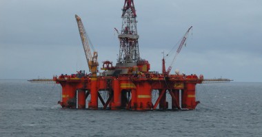Stire din Economie : Giganții industriei petroliere ocupă poziții strategice în Marea Neagră