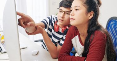 Stire din Cultură-Educație : Constănțenii au la dispoziție o platformă educațională online