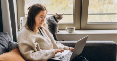 Stire din Social : Luna aceasta nu se pot face plăți la contractele de asigurări sociale
