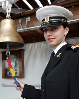 Stire din Economie : Discriminarea și hărțuirea împiedică accesul femeilor pe mare