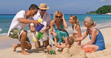 Stire din Economie : Pleci cu copilul în vacanță în străinătate? Iată la ce trebuie să fii atent