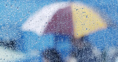 Stire din Social : ANM / Informare meteo de ninsori, ploi și vânt puternic în toată țara