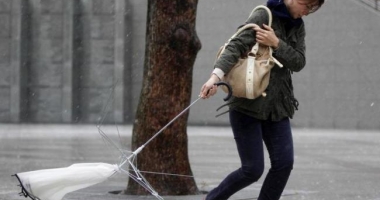 Stire din Social : COD GALBEN DE PLOI / Cantități ÎNSEMNATE de precipitații