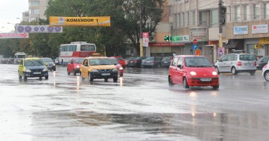 Stire din Social : Vremea rea continuă! CONSTANȚA, din nou SUB COD GALBEN de VIJELII, PLOI TORENȚIALE și DESCĂRCĂRI ELECTRICE