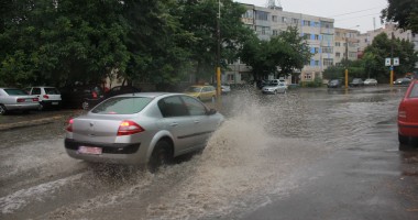 GALERIE FOTO / PLOILE TORENȚIALE au transformat CONSTANȚA în MICA VENEȚIE - 2