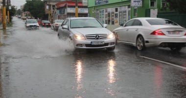 GALERIE FOTO / PLOILE TORENȚIALE au transformat CONSTANȚA în MICA VENEȚIE - 15