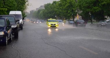 Stire din Social : INFORMARE METEO DE VREME REA PENTRU TOATA ȚARA, DE JOI PÂNĂ LUNI