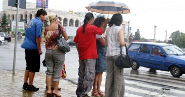 Stire din Social : Ploaie și frig, astăzi și în week-end, la Constanța