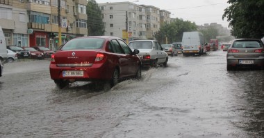 Stire din Social : ANM. Cod galben de ploi torențiale, grindină și vijelie în județul CONSTANȚA