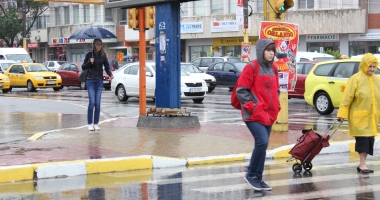 INFORMARE METEO DE VREME URÂTĂ! Vreme rece și vânt puternic, în week-end, la Constanța