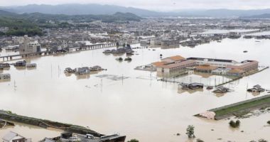 Stire din Actualitate : Ploile abundente din vestul Japoniei au condus la evacuarea a 370.000 de locuitori