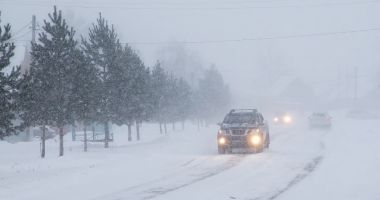 Ninsori anunțate în weekend! Avertismentul salvamontiștilor