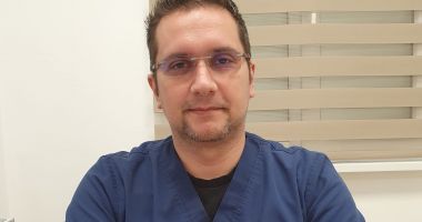 Stire din Politică-Administrație : PLUS Constanța, apel către autorități! "Alocați fondurile necesare desfășurării educației online!"