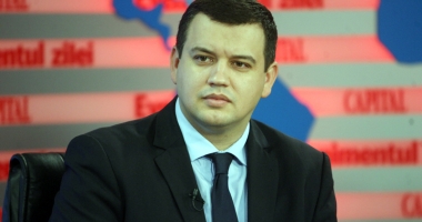 Stire din Politică-Administrație : PMP: "Sondajele noastre ne dau la 9%"