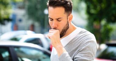 Stire din Sănătate : Ce diferențe există între pneumonie și Covid-19