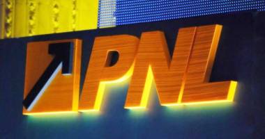 Stire din Politică-Administrație : Fost lider PNL, OMORÂT DE SOCRU!