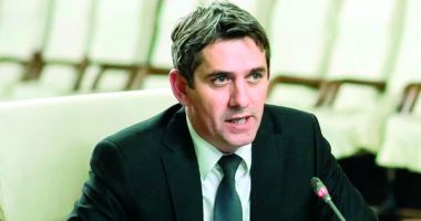 Stire din Politică-Administrație : Liberalii, atac la PSD, în prag de Congres. "Membrii Guvernului Dăncilă,  total dezinteresați de români"