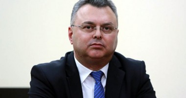 Stire din Politică-Administrație : PNL Constanța: "Ponta încearcă  să păcălească electoratul cu refacerea USL"