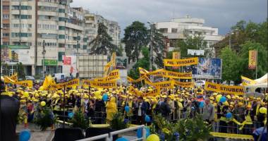 Stire din Politică-Administrație : PNL organizează un miting împotriva Guvernului