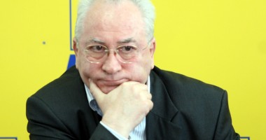 Stire din Politică-Administrație : Puiu Hașotti de la PNL, atac la Mircea Geoană de la PSD