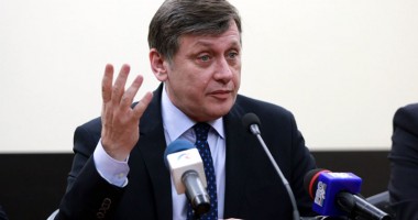 Stire din Politică-Administrație : "PNL trebuie să conducă dreapta în această țară  și trebuie să conducă această țară"