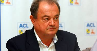 Stire din Politică-Administrație : "PNL va depune  o moțiune de cenzură în iunie"