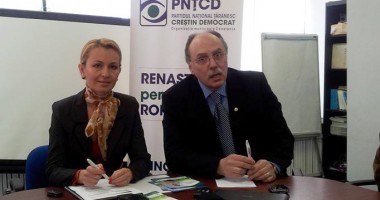 Stire din Politică-Administrație : PNȚCD a crescut în sondaje. Maria Stavrositu reactivează vechi membri din Constanța