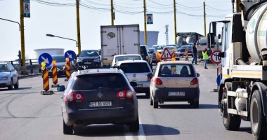 "AȘA NU SE POATE! ESTE O BABILONIE!" Trafic de coșmar în zona podului de la Butelii - 3