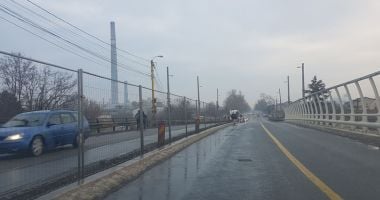 Proiect realizat pe jumătate. Podul de la Butelii, redeschis pentru mașini, periculos pentru pietoni - 5