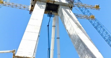 Se deschide podul Agigea? Colierul metalic, în greutate de 90 tone, a fost coborât - 2