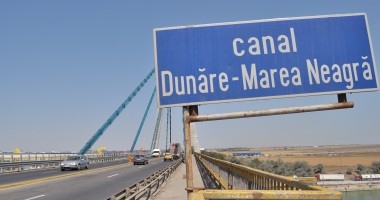 Stire din Eveniment : Podul Agigea, închis traficului și mâine