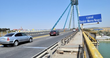Stire din Economie : Restricțiile de pe podul Agigea au găurit buzunarele firmelor și populației