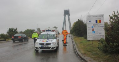 Stire din Eveniment : Șoferi, atenție! Trafic oprit pe Podul de la Agigea