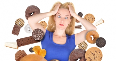 Stire din Diverse : Pofte de alimente nesănătoase? Învață să le ții la distanță