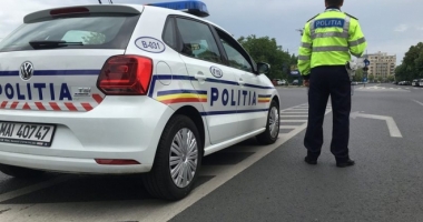 Șoferiță prinsă la volan fără permis de conducere
