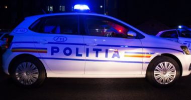 Minor de 16 ani, fără permis, la plimbare în Poarta Albă