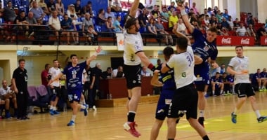 Stire din Sport : Poli Iași - HC Dobrogea Sud, în direct, pe TVR 2