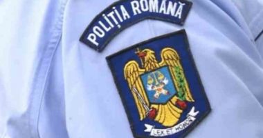 Stire din Actualitate : Polițiștii români au ajuns să stea de pază la petreceri private