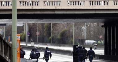 TEROARE ÎN FRANȚA. ATACURI SIMULTANE la tipografie și magazin. TERORIȘTII SUNT MORȚI / GALERIE FOTO - 7