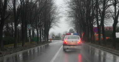 Stire din Eveniment : Recomandările Poliției Rutiere către șoferii care circulă, astăzi, pe șosele