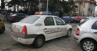 Stire din Eveniment : Arestați pentru că au furat un portofel