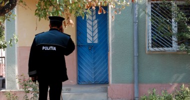 Viol întrerupt de polițiști